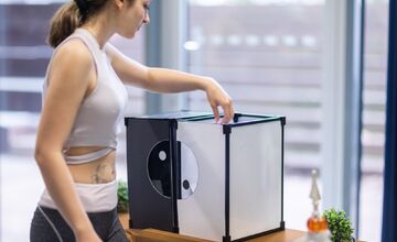 FOTO: Študenti UKF v Nitre pomohli maturantom zbaviť sa stresu vďaka lekcii jogy