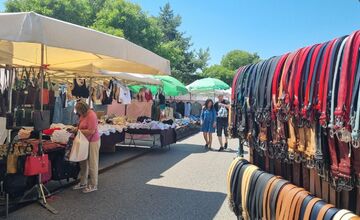 FOTO: Šaliansky jarmok 2025 – dva dni chutí, remesiel a hudby v obrazoch