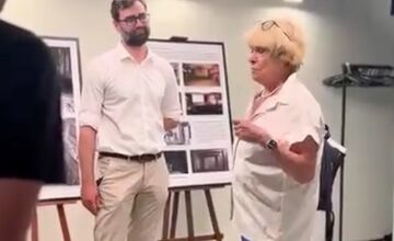 FOTO: Vnučka zakladateľa kina Palace Christine Stark je späť v Nitre, jej kroky viedli k obnovenej budove deda