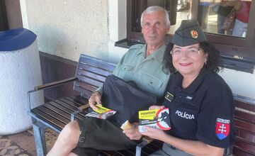 FOTO: Nitrianski policajti v meste varujú obyvateľov, vreckoví zlodeji nikdy nespia. Ako sa chrániť?