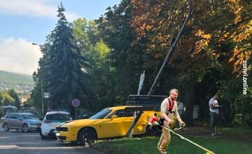 FOTO: Havária šéfa SIS Gašpara sa stala terčom satirických stránok. Pozrite si výber tých najlepších memečiek