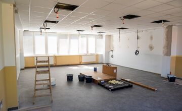 FOTO: Školský rok v Nitre odštartoval, kraj aj mesto počas prázdnin obnovovali priestory pre žiakov aj študentov