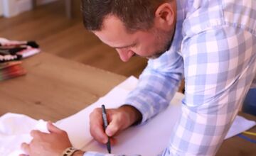 FOTO: Zlatí hádzanári z Topoľčian sa po troch desaťročiach vrátili na radnicu