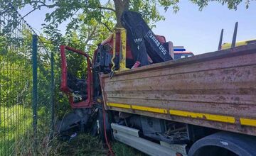 FOTO: Hasiči zasahovali pri čelnej zrážke medzi Poľným Kesovom a Rastislavicami