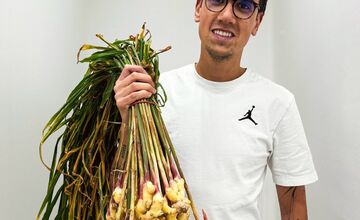 FOTO: Zázvorový shot Komárňana Gábora uspel v televíznej šou Jama levova, predstaviť mu ho pomohol komik Joe Trendy