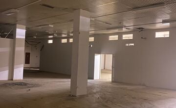 FOTO: Čo sa skrýva v tejto starej budevo v centre Nitry? Youtuber sa pozrel dnu a ukazuje jej tajomstvá