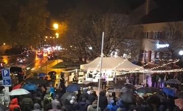 FOTO: Protesty a zhromaždenia k 17. novembru v Nitrianskom kraji 