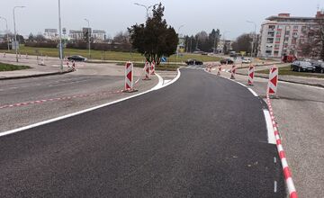 FOTO: Nitra ukončila poslednú tohtoročnú veľkú opravu ciest, Braneckého ulica je hotová a prejazdná