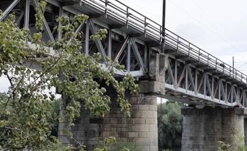 FOTO: Pri výkopových prácach na Trnoveckom moste sa našla munícia z 2. svetovej vojny