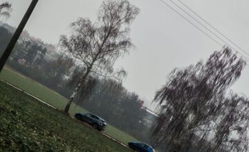 FOTO: Pred Prašicami smerom z Jacoviec sú hlásené až dve havárie