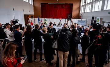 FOTO: Výjazdové rokovanie vlády SR v Hronských Kľačanoch
