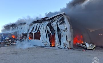 FOTO: Požiar pri družstve v Golianove 