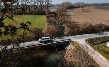 FOTO: Most na juhu Nitrianskeho kraja čaká rekonštrukcia