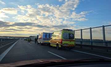 FOTO: Na R1 pri Nitre chcel mladý muž ukončiť svoj život, zasiahol policajný vyjednávač