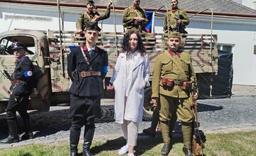 FOTO: Nakrúcanie filmu Autobus do Vlčích dier v Nitre