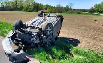 FOTO: Víkend v Nitrianskom kraji sa niesol v znamení vážnych dopravných nehôd