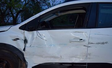 FOTO: Víkend v Nitrianskom kraji sa niesol v znamení vážnych dopravných nehôd