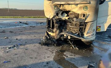 FOTO: Tragická zrážka motorkára s kamiónom za Novými Zámkami 