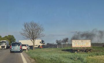 FOTO: Tragická zrážka motorkára s kamiónom za Novými Zámkami 